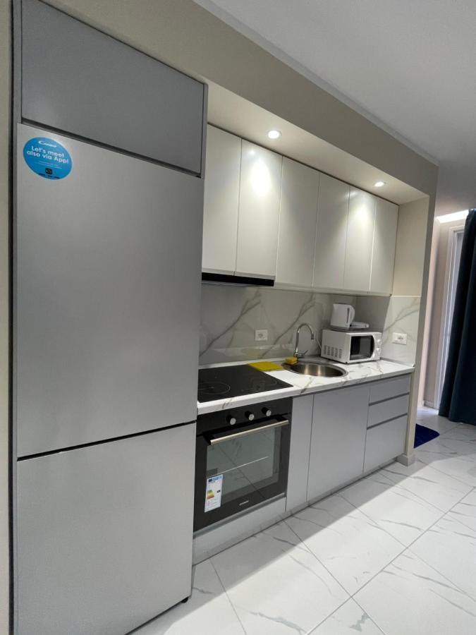 Modern Beachfront Apartments Σαράντα Εξωτερικό φωτογραφία