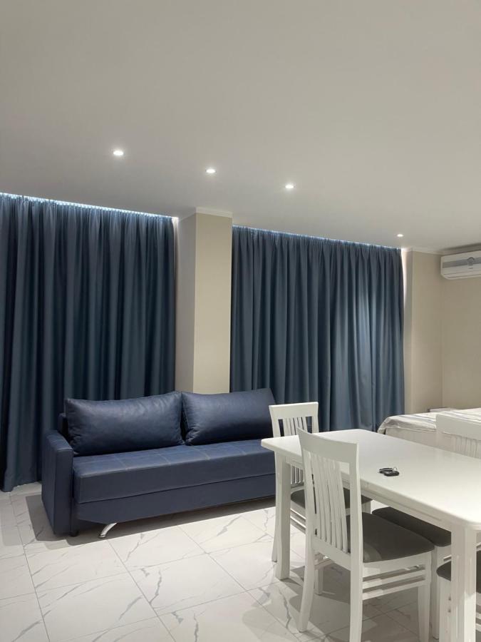 Modern Beachfront Apartments Σαράντα Εξωτερικό φωτογραφία