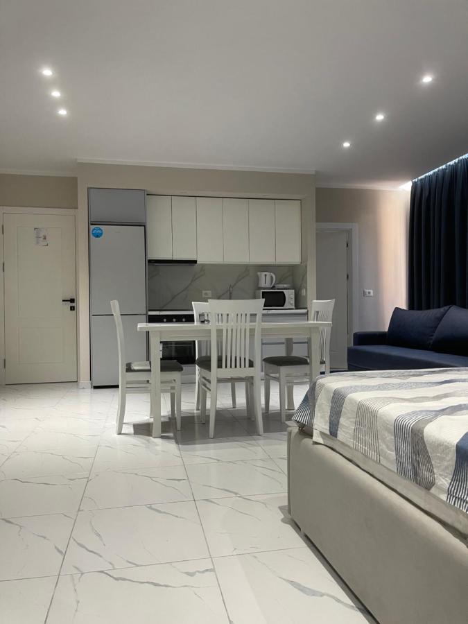 Modern Beachfront Apartments Σαράντα Εξωτερικό φωτογραφία