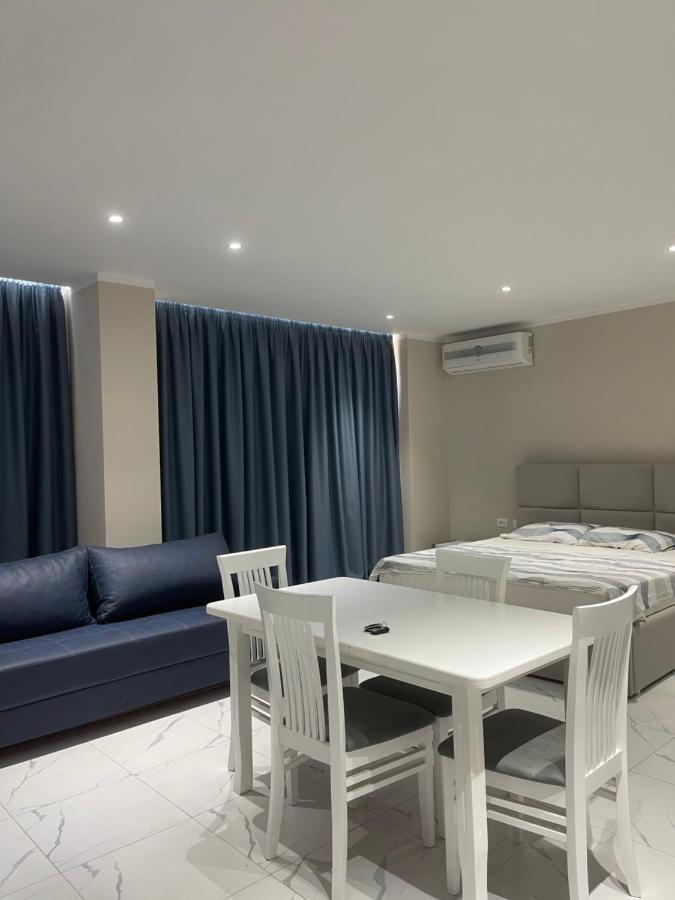 Modern Beachfront Apartments Σαράντα Εξωτερικό φωτογραφία