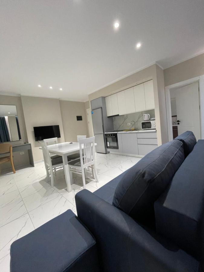 Modern Beachfront Apartments Σαράντα Εξωτερικό φωτογραφία